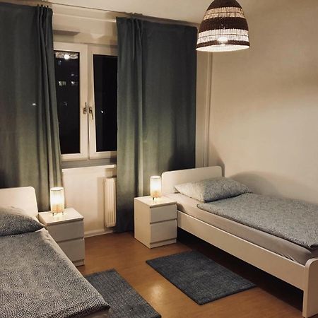 Monteurwohnung Fuer 6 Personen In Leipzig Exterior foto